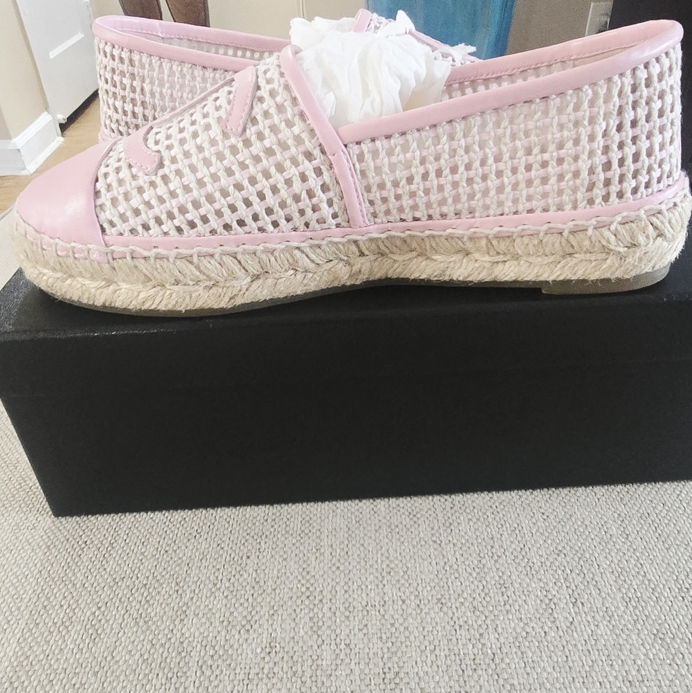 CHANEL Pink and Cream Espadrilles - Picture 3 of 5